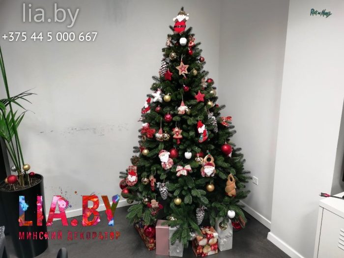 украшение офиса IT компании к новому году