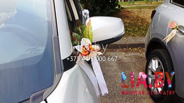 Украшение ручек авто цветами