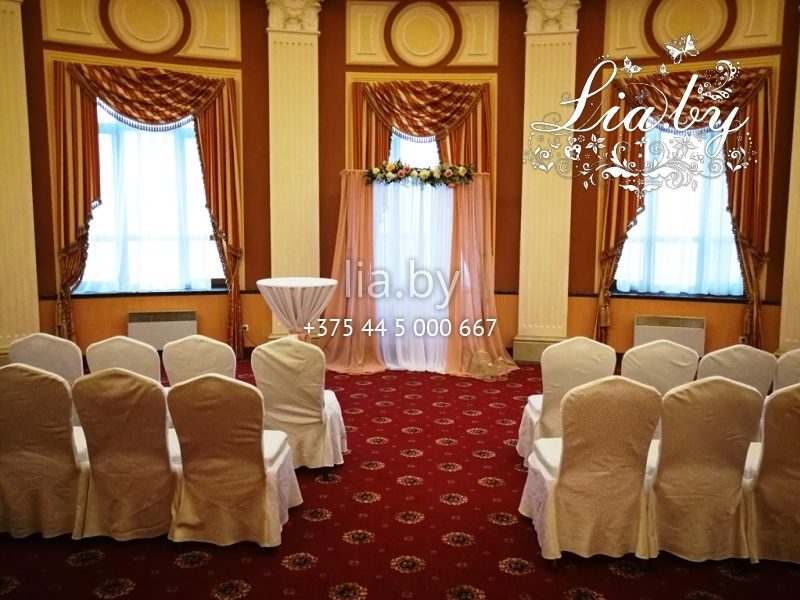 Выездная роспись в Crowne Plaza