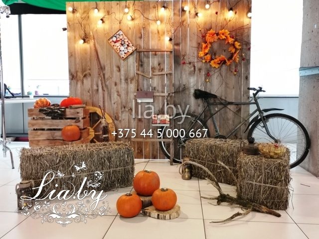 тематическое оформление офиса компании Gismart на halloween, фотозона, украшение ланч зоны, фойе
